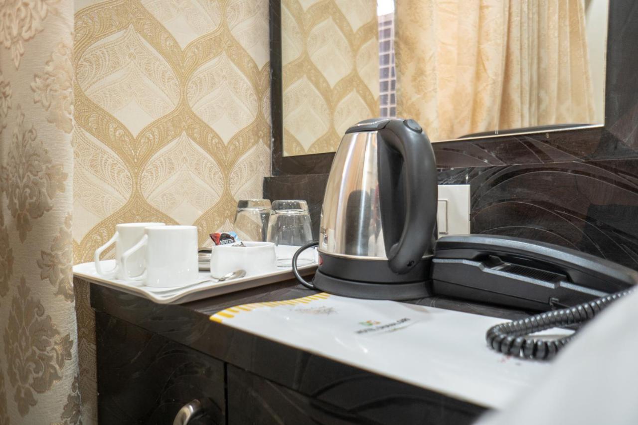 Hotel Dhavalgiri Thane Esterno foto